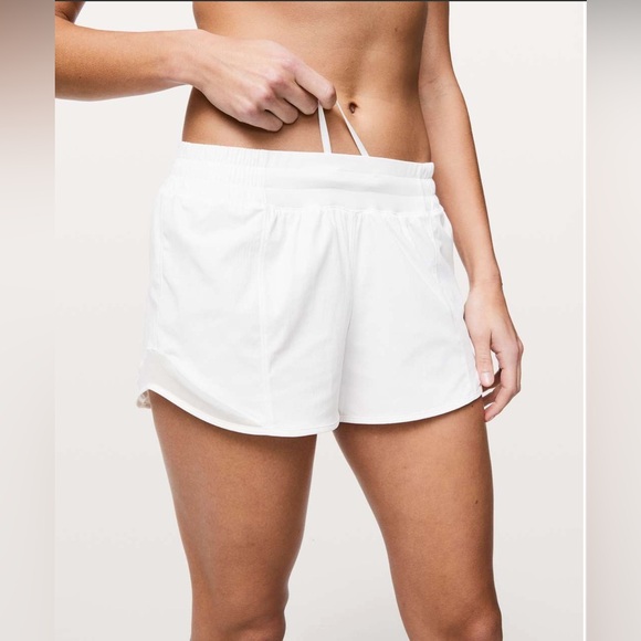 Lululemon Hotty Hot Short II *Long 4" in White Size 4 Tall - Picture 6 of 6
